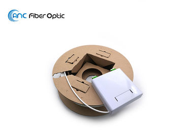 0.3dB 4 bobine optique de papier de câble de correction de fibre du noyau FTTH avec la petite boîte de bâti de mur