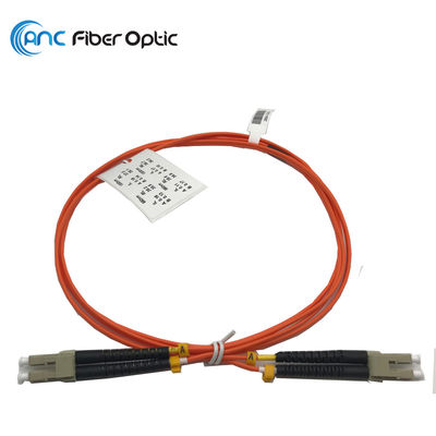 La correction optique de fibre du duplex OM5 attachent la veste à plusieurs modes de fonctionnement d'OFNR 2.0mm