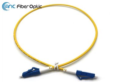 Câble optique recto de correction de fibre de SM 1.6mm 2.0mm avec la botte courte/botte standard